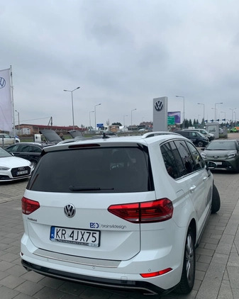 Volkswagen Touran cena 76000 przebieg: 177000, rok produkcji 2019 z Kraków małe 56